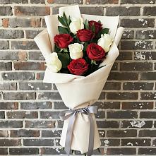Букет красно-белые розы в Петушках Букет цветов из:  Розы в Петушках