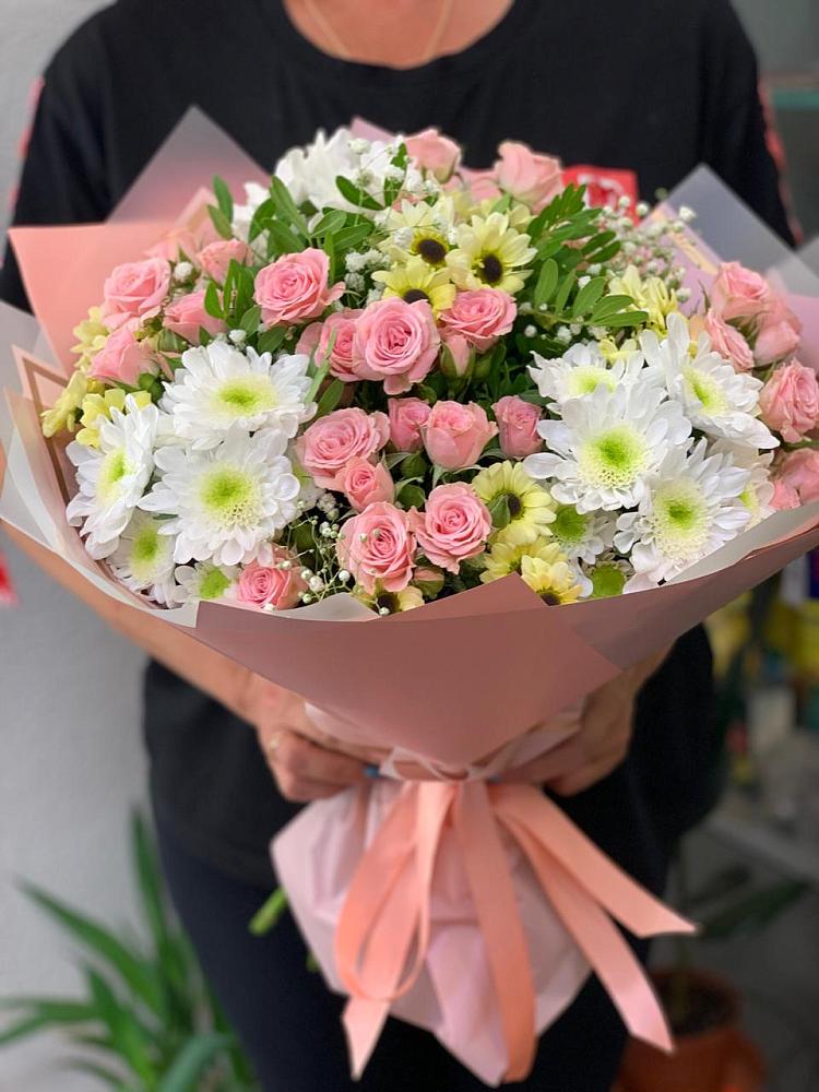 Букет юношеские грезы в Петушках Букет цветов из: Розы и Хризантемы в Петушках