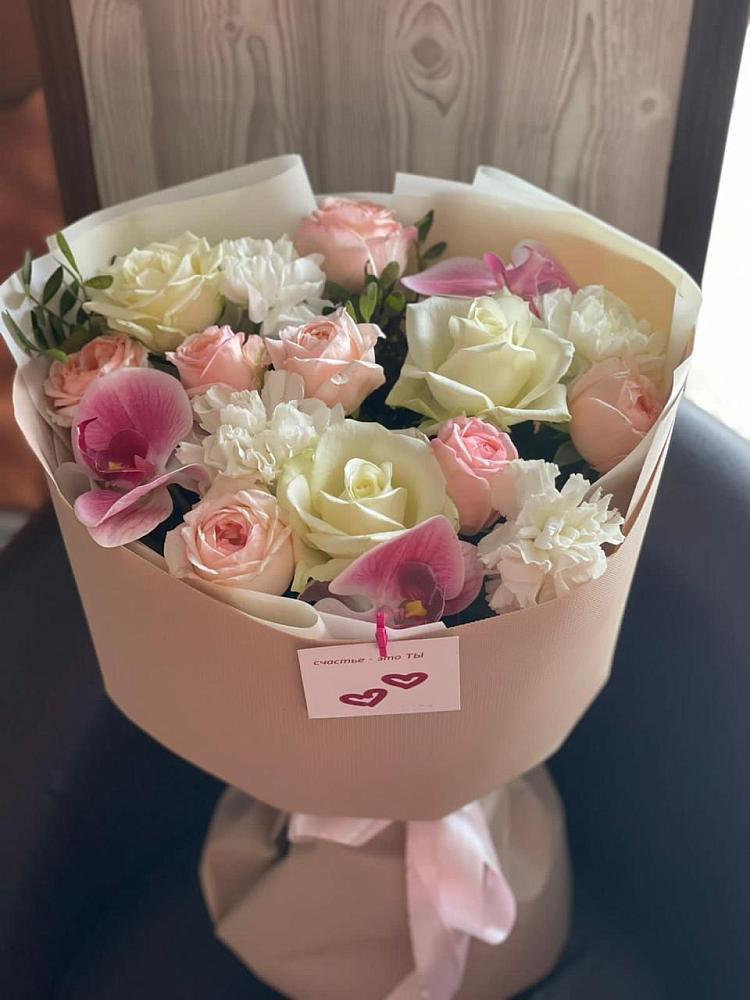 Букет ноктюрн в Петушках Букет цветов из: Орхидеи, Розы и Гвоздики в Петушках