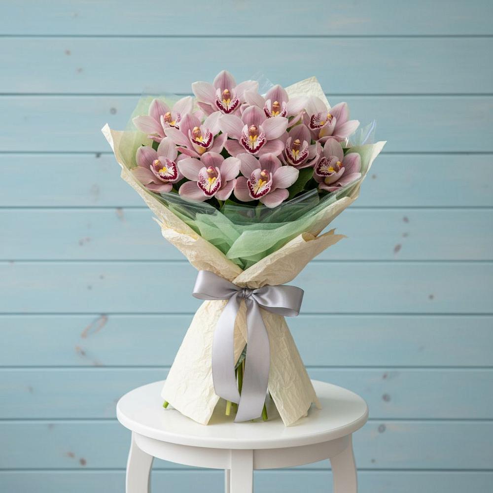 Букет 11 орхидей в Петушках Букет цветов из: Орхидеи и Розы в Петушках