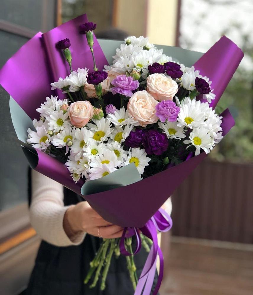 Букет фиолетовый сад в Петушках Букет цветов из: Хризантемы, Гвоздики и Розы в Петушках
