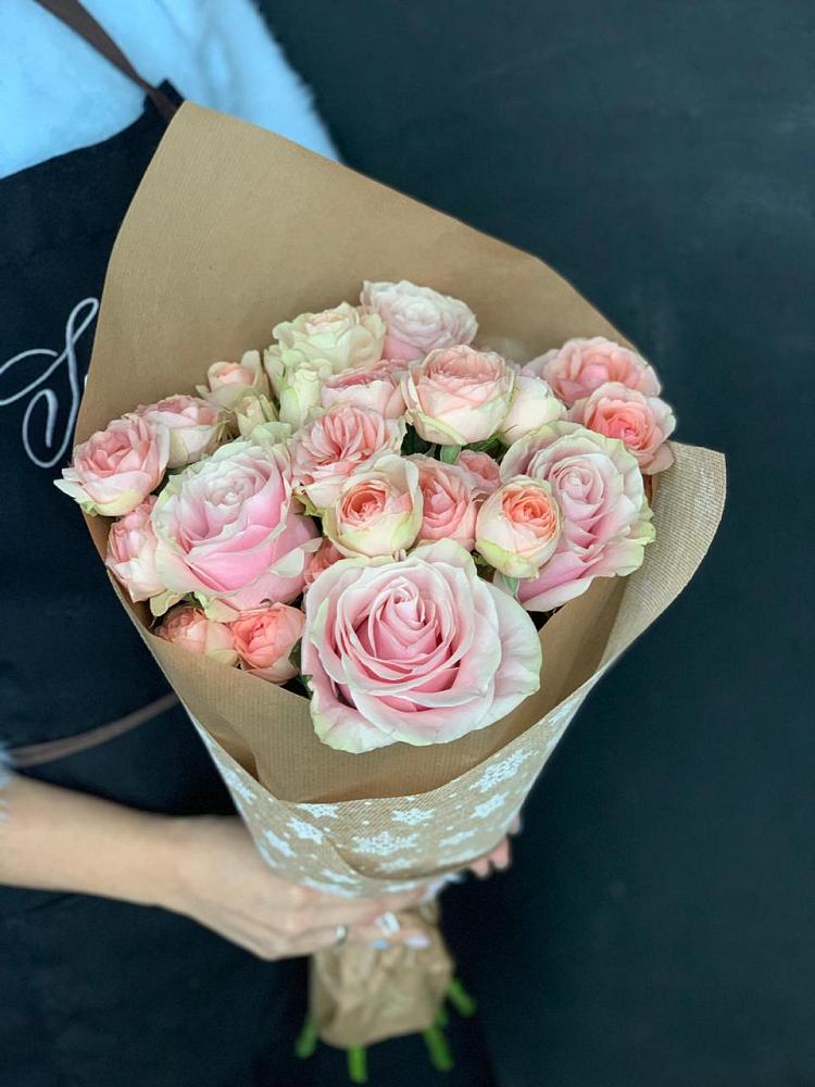 Букет ванильный зефир в Петушках Букет цветов из: Хризантемы и Розы в Петушках