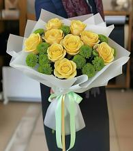 Букет сочно-зеленый в Петушках Букет цветов из:  Хризантемы и Розы в Петушках