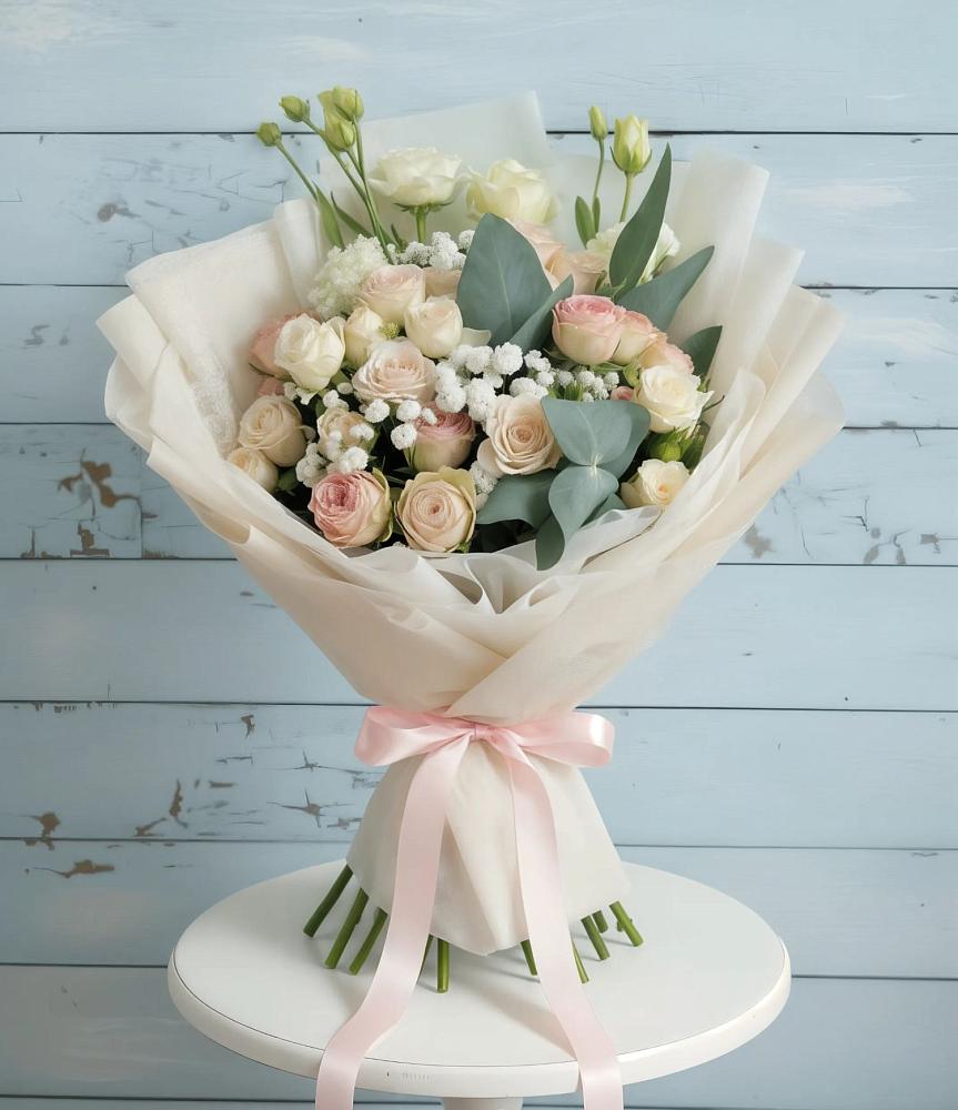 Букет Сказочное воображение в Петушках Букет цветов из: Розы и Лизиантусы в Петушках