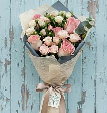 Букет нежный и розовый в Петушках Букет цветов из:  Розы в Петушках
