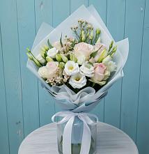 Букет очаровательный аромат #REPLACE_PRED# Петушках Букет цветов из:  Розы и Лизиантусы #REPLACE_PRED# Петушках