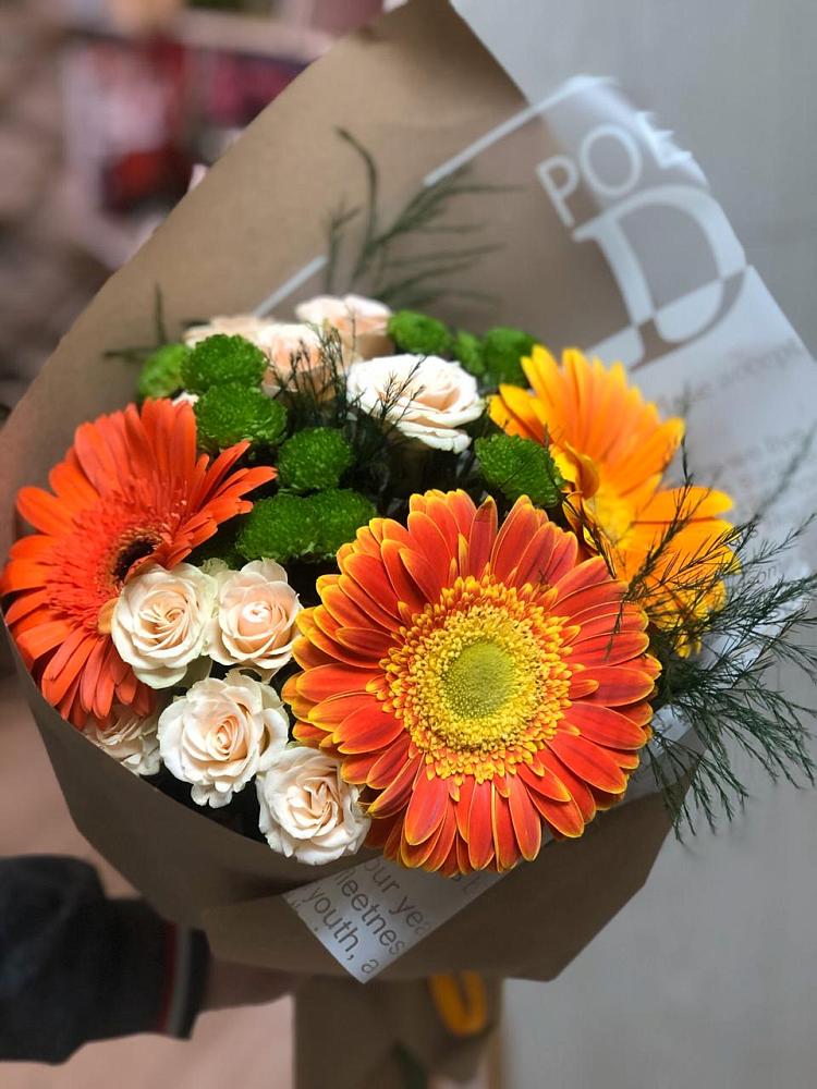 Букет цветов из: Герберы, Хризантемы и Розы в Петушках